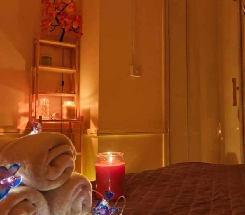 Full body massage Central London Bank - DLR Station - Central London - Photos for Amazing massage session with lovely female therapist.
