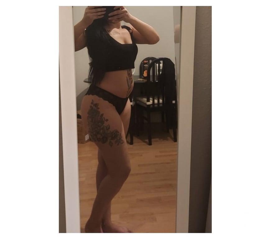 Escorts North Lanarkshire Motherwell - North Lanarkshire - Photos for 🍭HOT CURVY PARTY-GIRL🥳incal&outcal💦