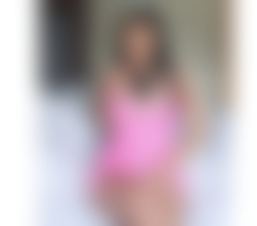 JULIA NEW GIRL BEST SERVICE OUTCALL ONLY