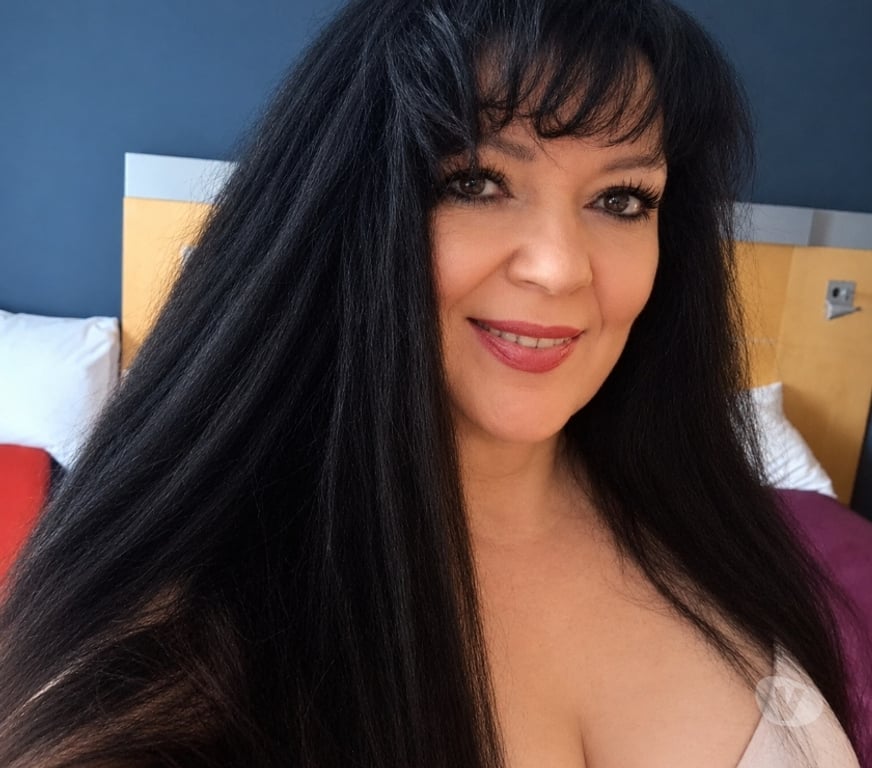 Escorts Hertfordshire Stevenage - Photos for ✨️Mature,curvy💥Massage with GFE🫦For few days‼️
