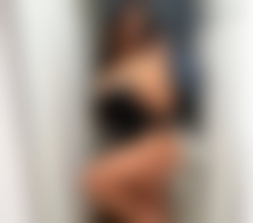 Escorts Hayes Hillingdon - Photos for SARA AVAILABLE NOW offer Masages