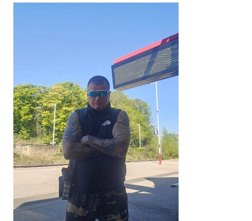 adult personals West Yorkshire Bradford - Photos for Mature Man Offering Casual Fun Females 19 to 40
