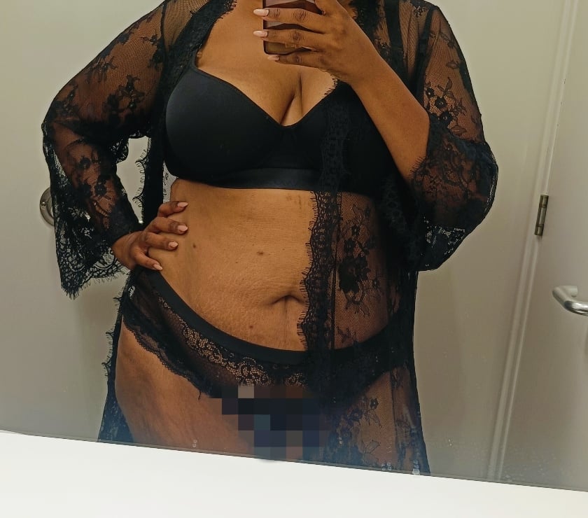 Escorts East London Walthamstow Central Station - East London - Photos for Thick Caramel Candy 🍭 🦵🏾
