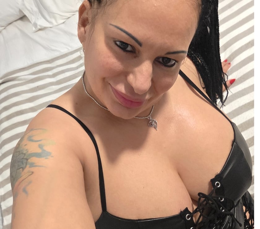 Escorts Brent Wembley - Brent - Photos for Sexy Simona Milf! Best service OWO! CIM!