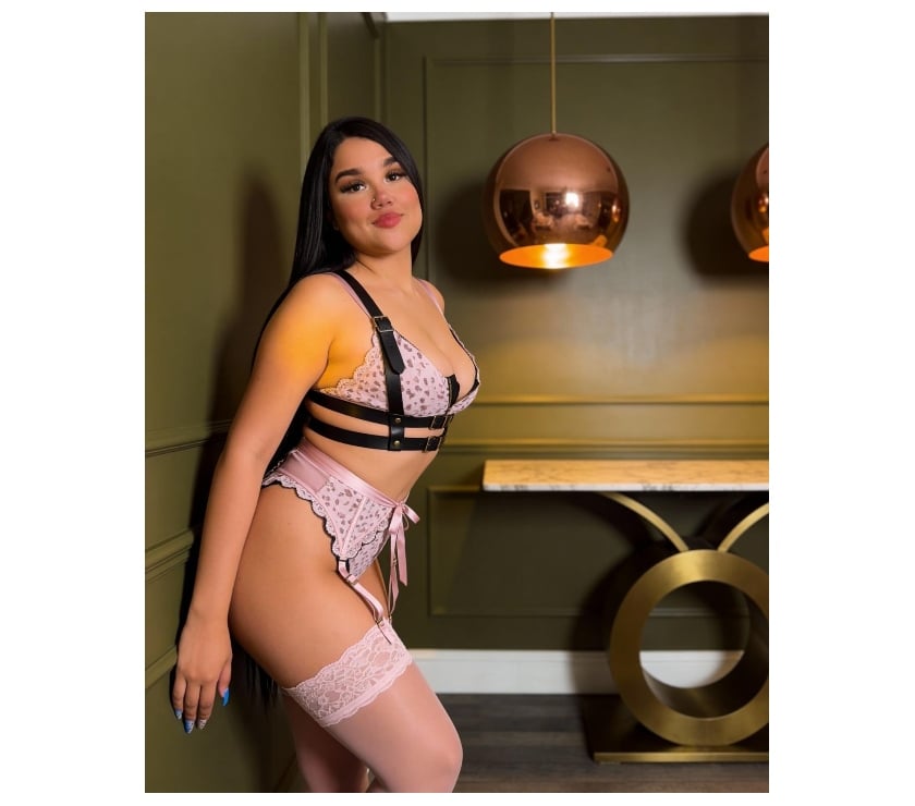 Escorts Cardiff Cardiff City Centre - Cardiff - Photos for Gaby Latina Brazilian girl 🎉💘