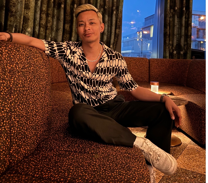  Gay massage West London Shepherd`s Bush - West London - Photos for Slim Asian Boy In London