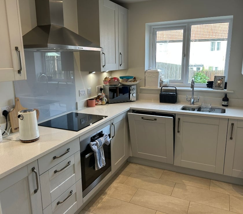 housekeer Boldon Business Park South Tyneside - Photos for maid you look...uk.