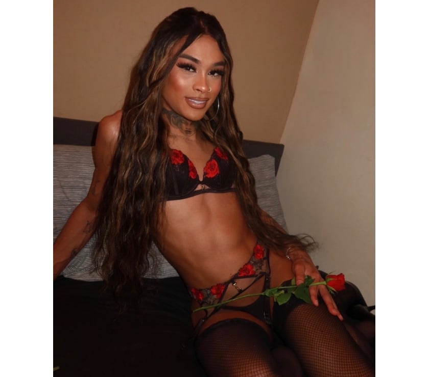 Trans Escorts Bedfordshire Luton - Photos for Crystal Safra XXL 🇧🇷 LETS GOOD PARTY NOW 😈🍆