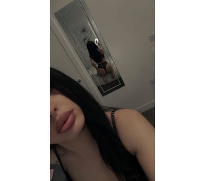  Escorts Guildford Town Centre Guildford - Photos for New in town for just a week Antonia !!!