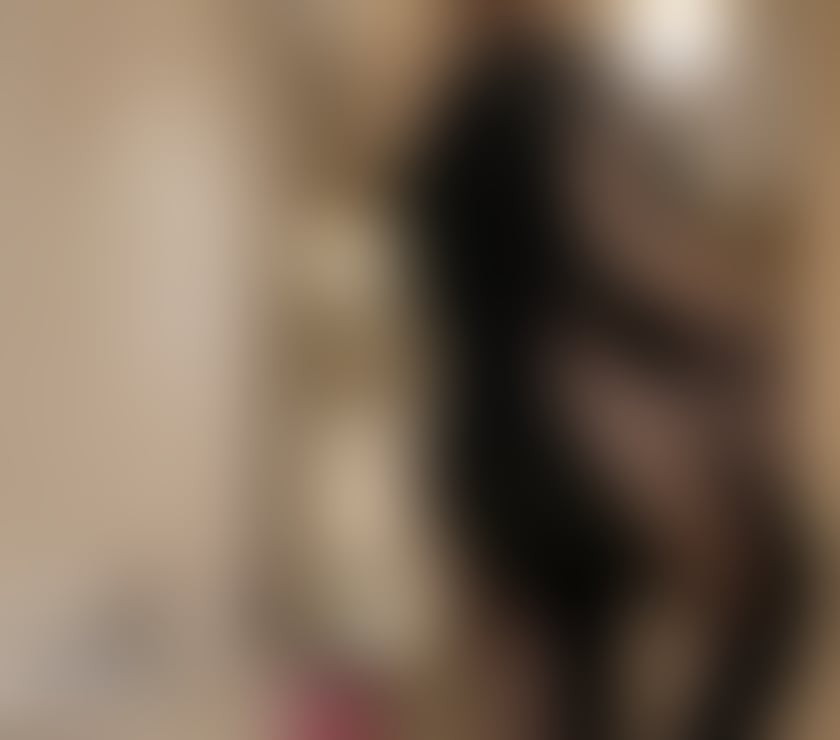 Escorts Suffolk West Suffolk - Photos for Brazilian Curvy BIG TALL 5"11