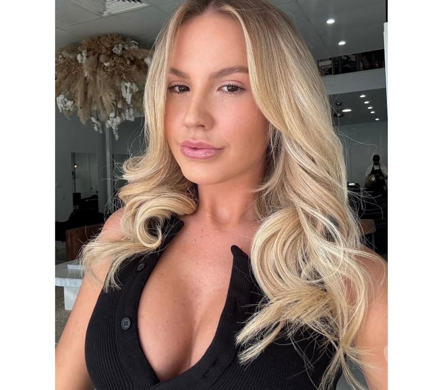 Escorts North London White Hart Lane Station - North London - Photos for HOT BLONDE GFE 🇧🇷 Party & Naughty 💋🥂