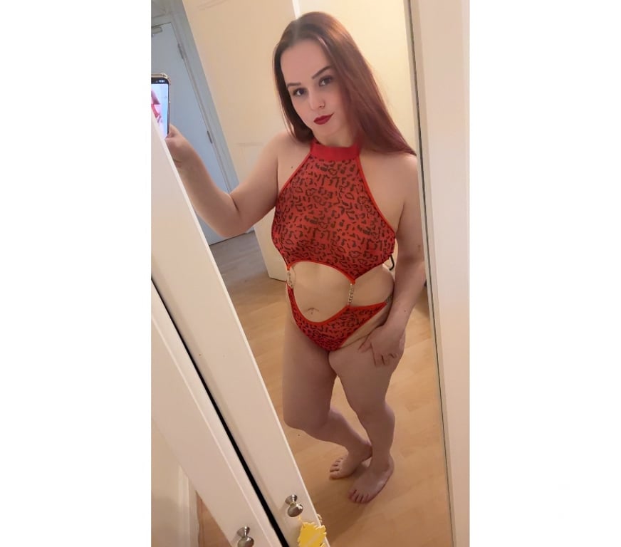 Escorts North West London Hendon - North West London - Photos for RED HEAD KITTY😈😘SEXY&YOUNG💋