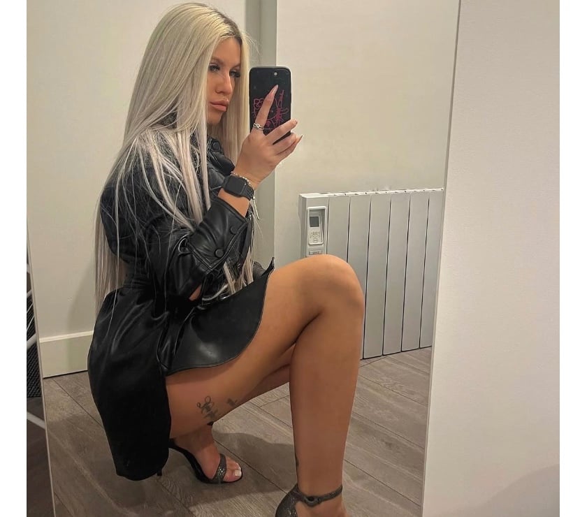  Escorts Stoke on Trent City Centre Stoke-on-Trent - Photos for 💕Hi Party Girl Available 24 H 💕