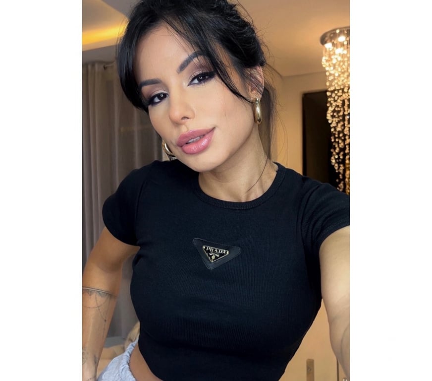Escorts East London Barking Station - East London - Photos for REAL PHOTOS, CHARMING, SEXY & ELEGANT 💋❤️‍🔥