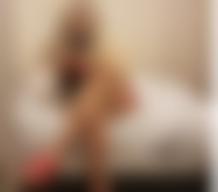 Escorts Greater Manchester Stockport - Photos for Blonde Gabriella curvy model best party choice 🥳