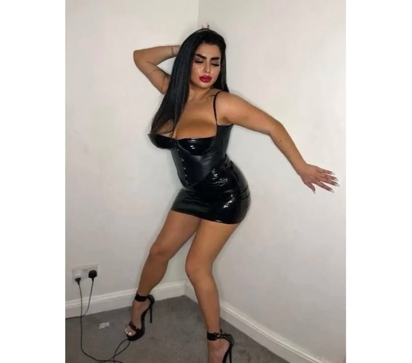 Escorts Kent Gravesham - Photos for T⭕️P SEXY B⭕️⭕️M👅SLOPPY BJ👠💄👗fetish