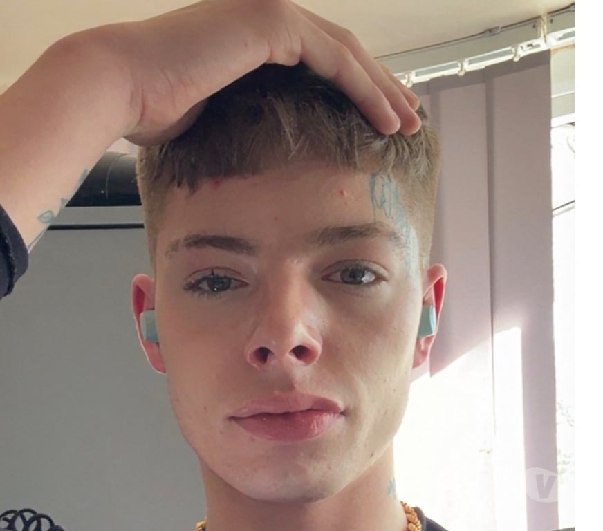  Gay massage West Midlands Birmingham - Photos for Cute boy available now