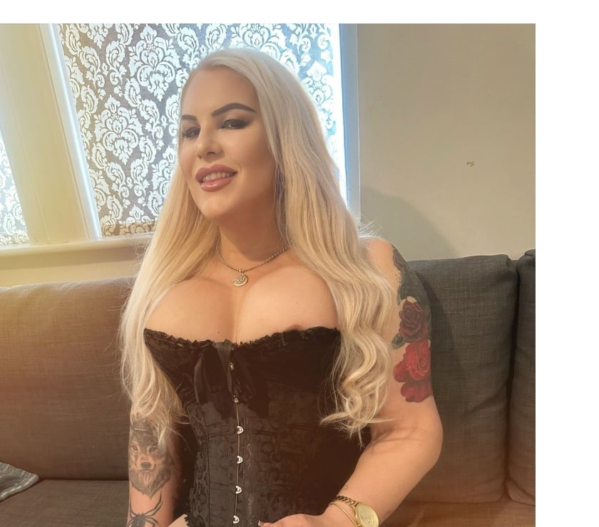 Escorts South West London South Wimbledon - South West London - Photos for 🔥LAURA HOT VERY WHITE 🔥