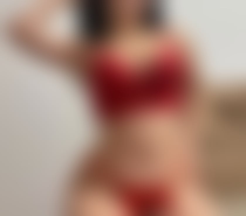 Hello new in town 2 girl's party girl no rush services🥂