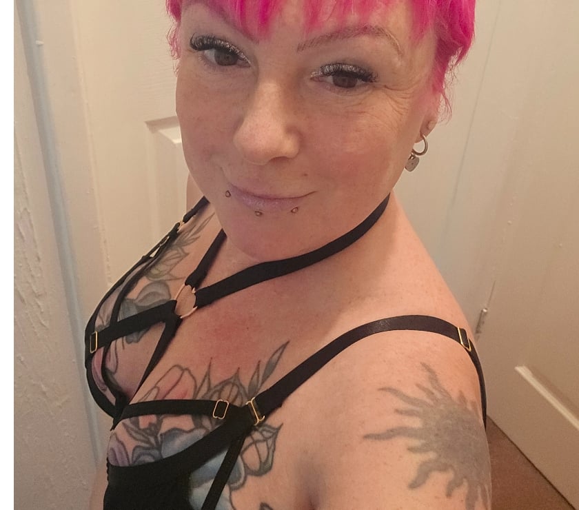 Escorts Hampshire Portsmouth - Photos for Independent,English, Tattooed, Alternative Looking, GFE OWo