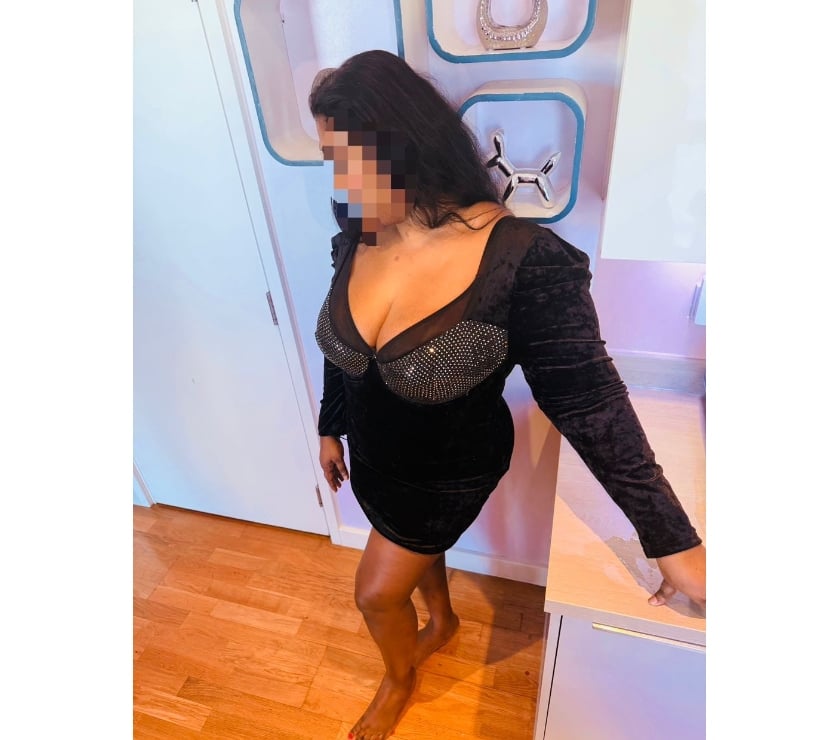  Escorts & Erotic Massage Barking Station East London - Photos for South Indian girl new arrival