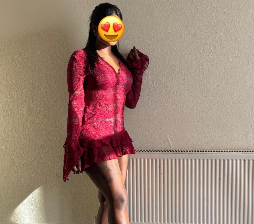 Hi I’m 25yrs young Indian girl