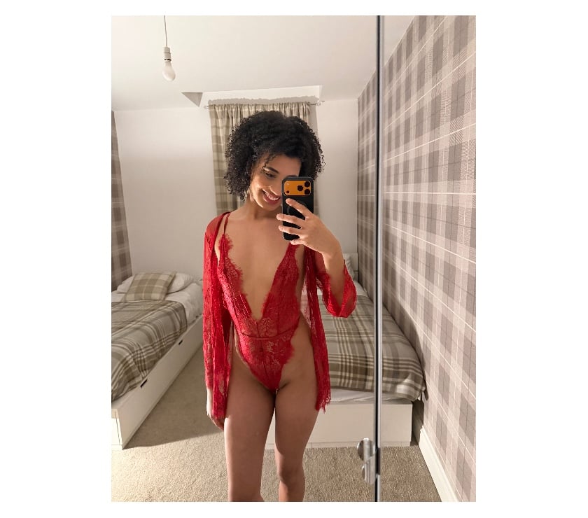 Escorts Hertfordshire Stevenage - Photos for 🇧🇷BRAZILIAN CURLY HAIR PARTY GIRL🥳🍒