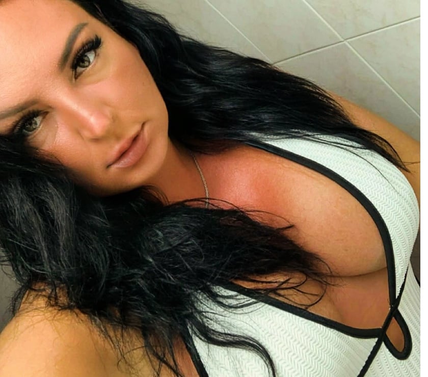  Escorts & Erotic Massage Cricklewood North West London - Photos for Sensual Massage Lara