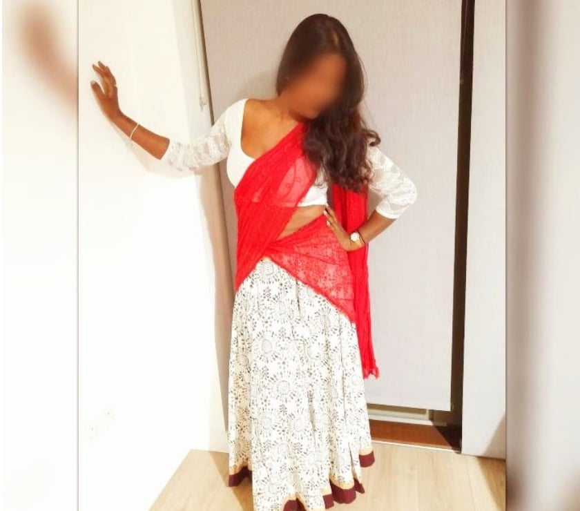  Escorts Lewisham South East London - Photos for Savitha Dusky Indian, Tamil Nadu Girl in Lewisham.