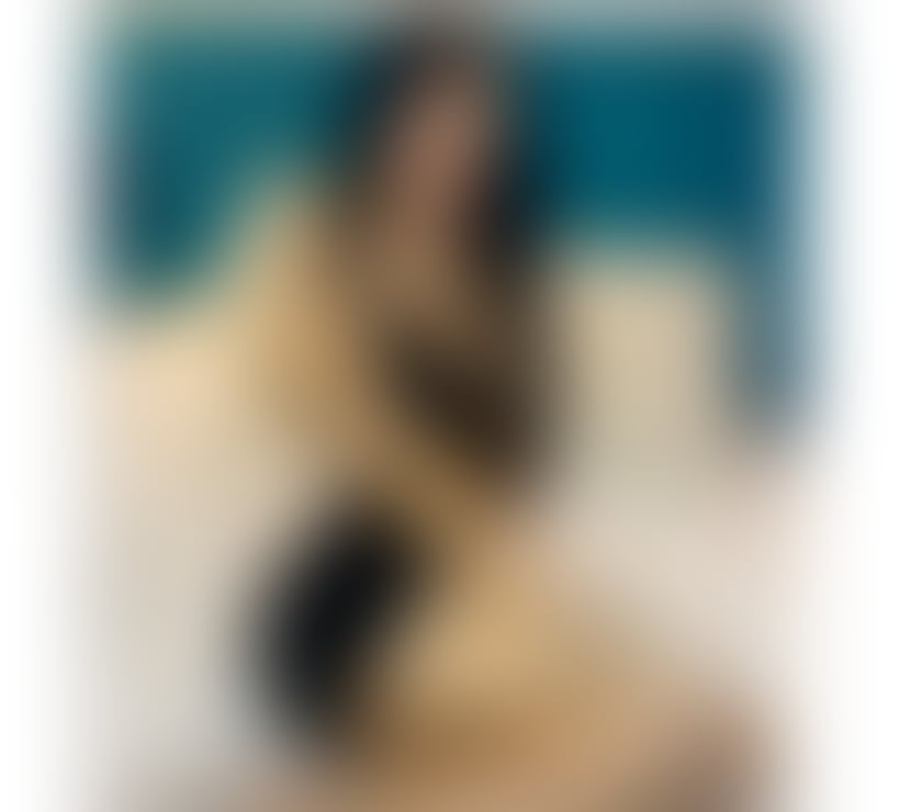Selena 24H The Hot ❤️neighbour you never had