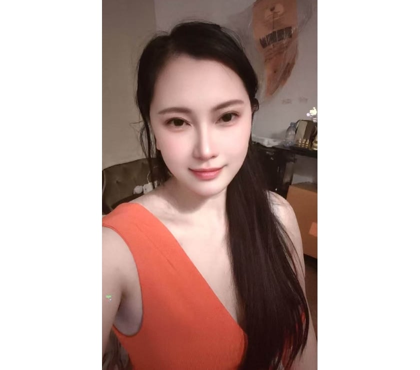 Photos for 🤙❤️🌸🌸A sweet smile Asian lady new in here