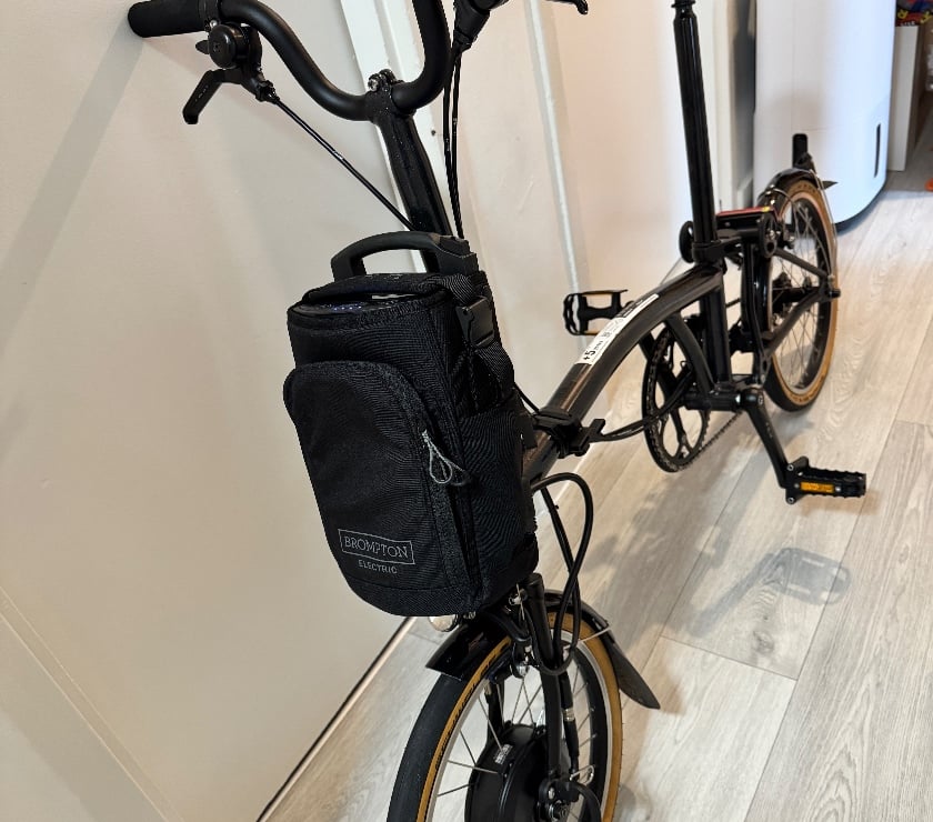 Fishing tackle South West London Mortlake - South West London - Photos for Brompton Electric P Line Urban Mid Handle Bar Folding Black