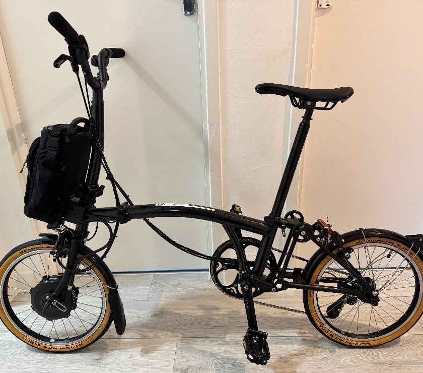 Sports Equipment Mortlake South West London - Photos for Brompton Electric P Line Urban Mid Handle Bar Folding Black