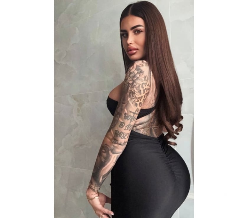 Escorts Greater Manchester Wigan - Photos for Hi lola just arrived Call.me 😘😘
