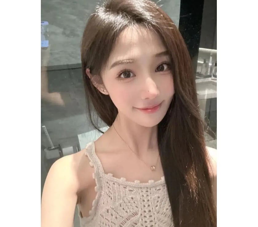 Escorts Colindale North West London - Photos for Sweet Charming Companion – Lovely Energy