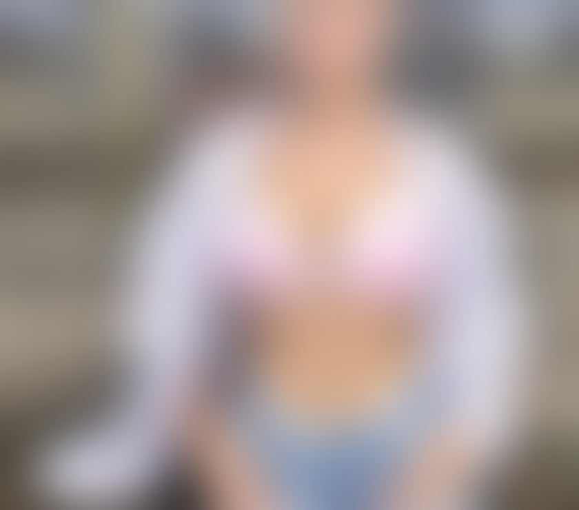  Escorts Leeds City Centre Leeds - Photos for I'm neeshu girl and girls Indian