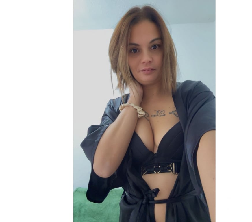 Escorts North West London Brent Cross - North West London - Photos for MILF 👅 NINA 💦 UNLIMITED