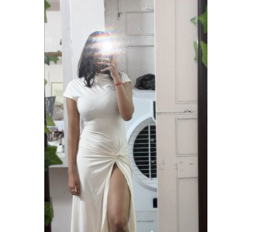 Escorts East London Havering - Photos for INDIAN CLASSY & ATTRACTIVE INDEPENDENT GIRL AVAILABLE