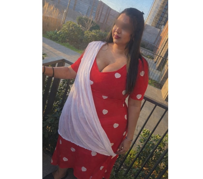 Escorts East London Barking Station - East London - Photos for SUZEE SOUTH INDIAN TAMIL CHUBBY GIRL NEW IN BARKING