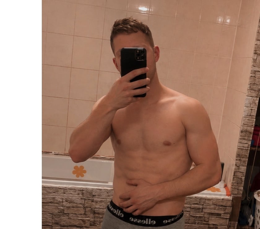 Escorts East London Havering - Photos for a blond boy with blue eyes only for women