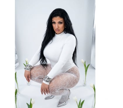  Escorts & Erotic Massage Slough Town Centre Slough - Photos for NAOMI NEW IN THE TOWN NO RUSH 💦CALLME
