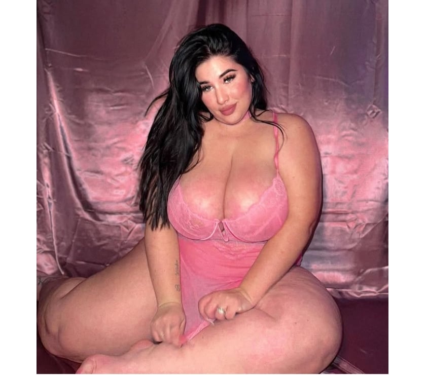  Escorts & Erotic Massage Strelley Nottingham - Photos for NEW în City Party girl Big ass BigBBW full party