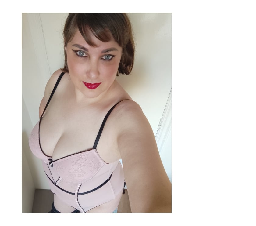 Escorts North West London Willesden Green - North West London - Photos for Stunning Beautiful Anne Here 💝