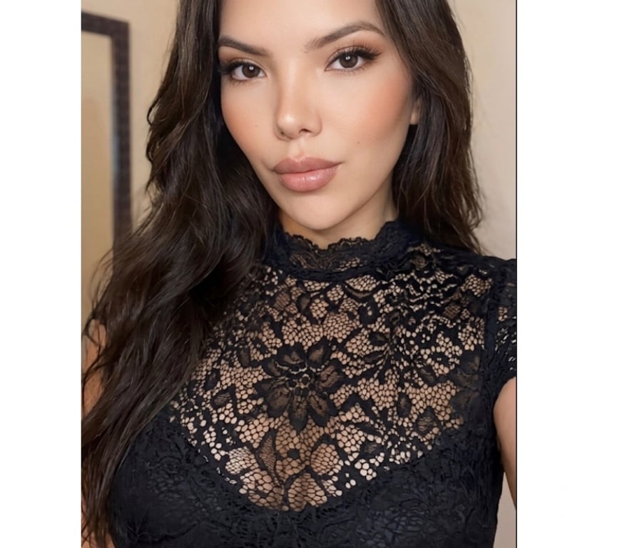 Escorts East London Canary Wharf - East London - Photos for Olhos Profundos e Febre Latina 🌶️ 🔥