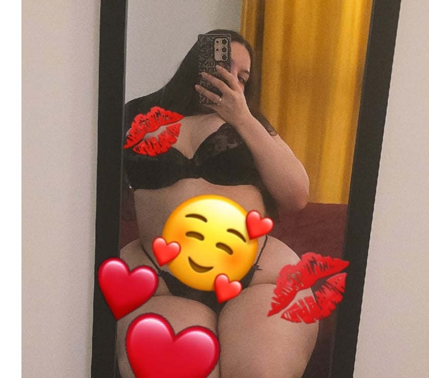 Photos for 🌹SCARLETTE🌹CURVY🫦BRAZILIAN😈FETISHES👠GFE🥵