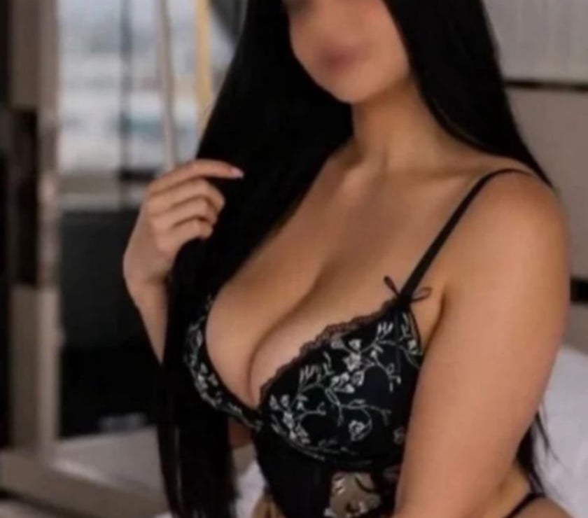 Escorts Camden Town Station Camden - Photos for Nicolle 🇧🇷🇧🇷big boobs🍑