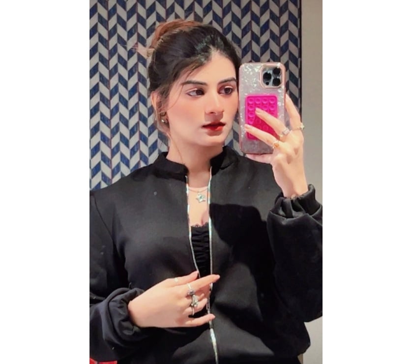 Escorts Hounslow Central Station Hounslow - Photos for Indian girl jyotika avelable in hounslow for service