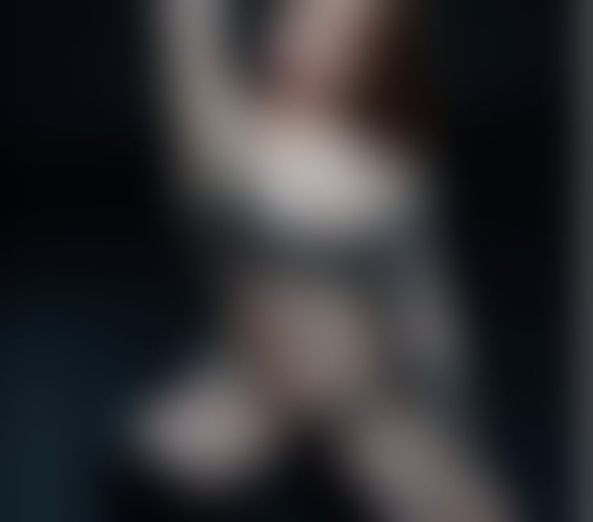 Escorts Essex Epping Forest - Photos for Paula ✨ Peruvian 22 - Matching Green