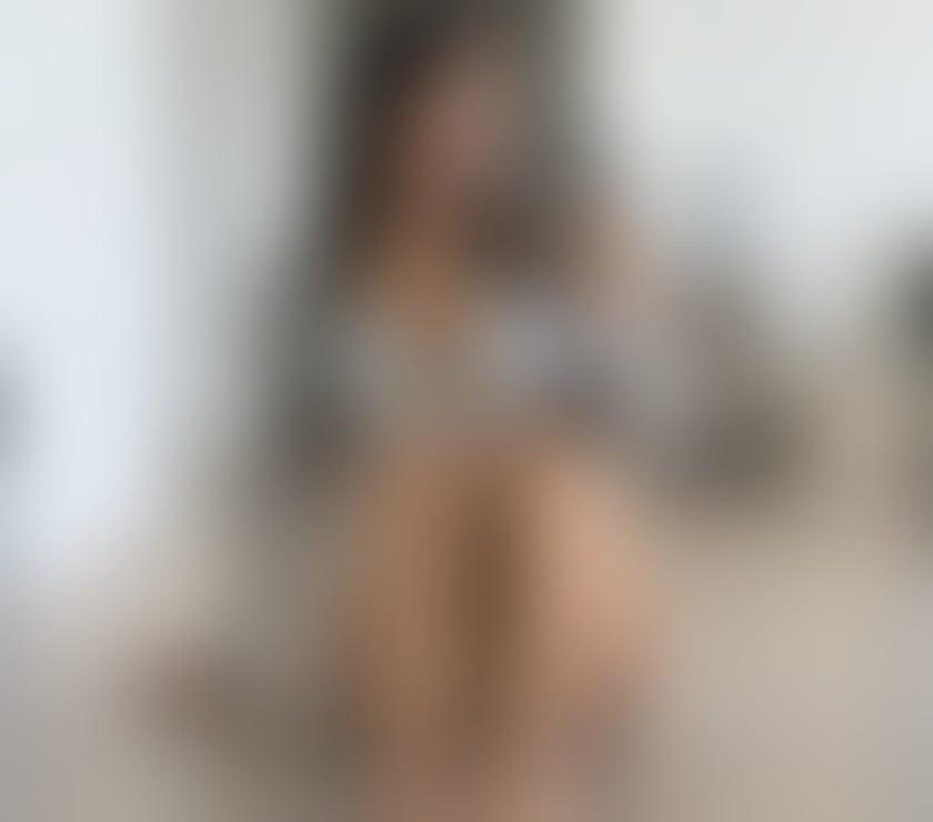 Escort Heathrow Hillingdon - Photos for ✨ Your Favourite Brunette ✨ OUTCALL