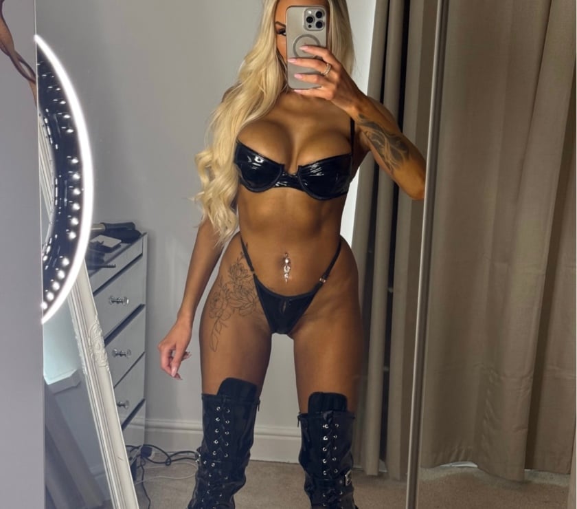 Escorts Buckinghamshire High Wycombe - Buckinghamshire - Photos for 🎀 Stunning AMY 🎀 ONLY OUTCALL AVAILABLE📍